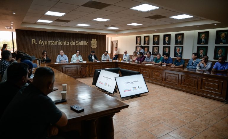 Invertirá Javier Díaz 12 mdp para mejorar unidades del transporte