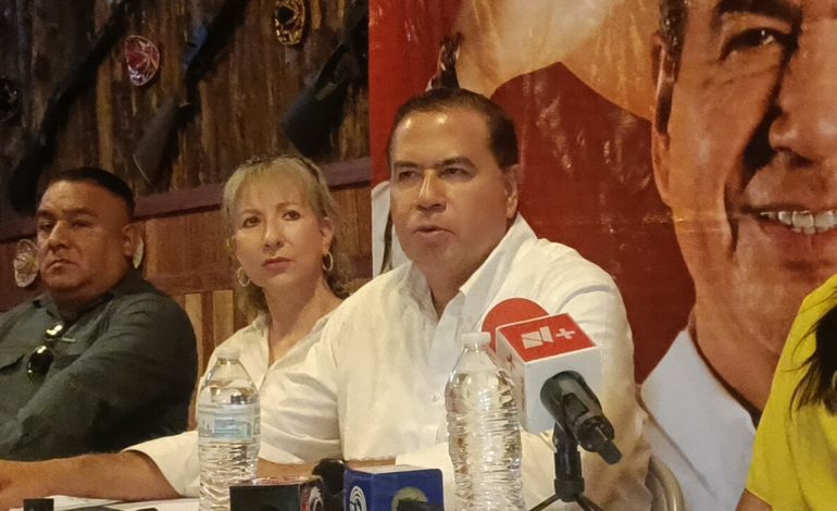 Jacobo no puede desaparecer un sindicato: Mejía