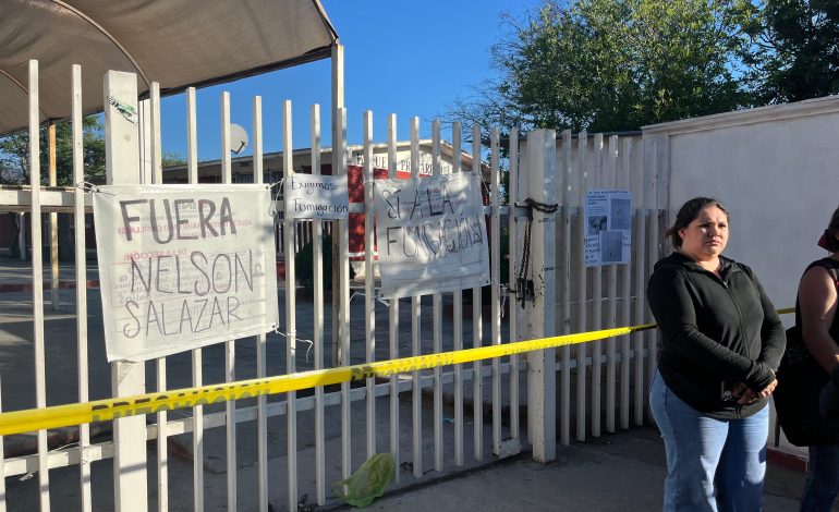 Cierran papás escuela por plaga de chinches en Saltillo