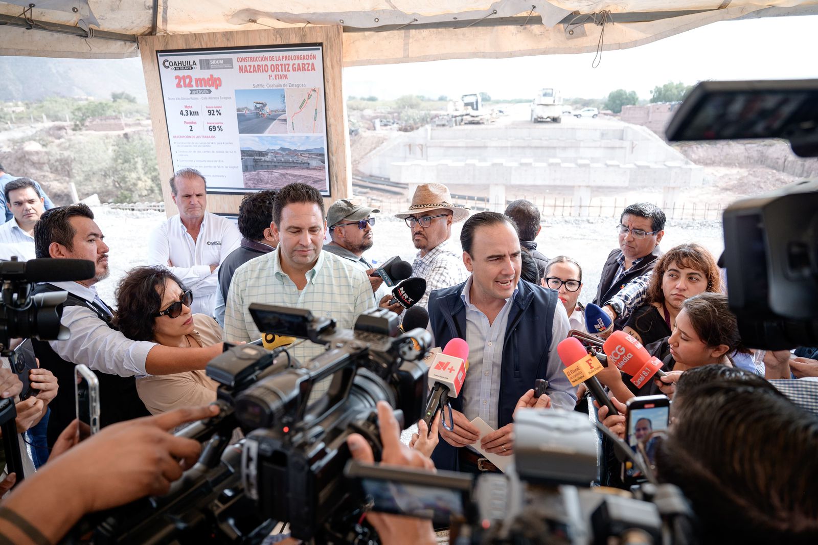 Invirtiendo 2 mil mdp avanzan grandes obras en Coahuila