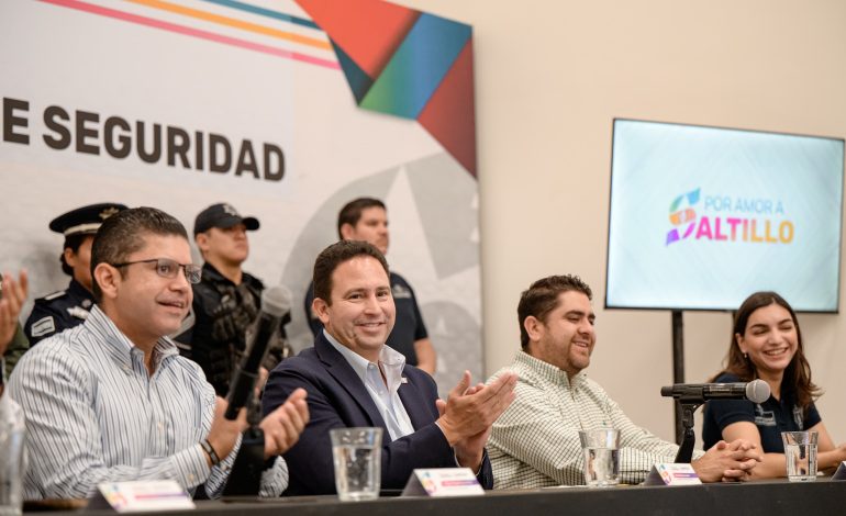 Presenta Javier Díaz el ChatBot Comisaría Saltillo; el primero en su tipo en el país