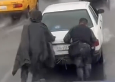 Brinda Policia Saltillo apoyos durante lluvias