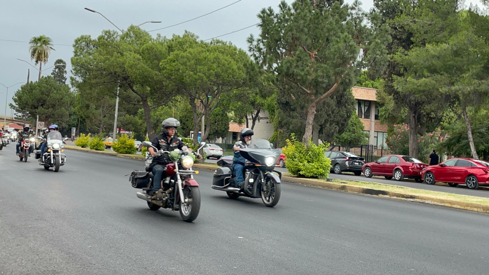 Desplazan motos a autos en la región sureste