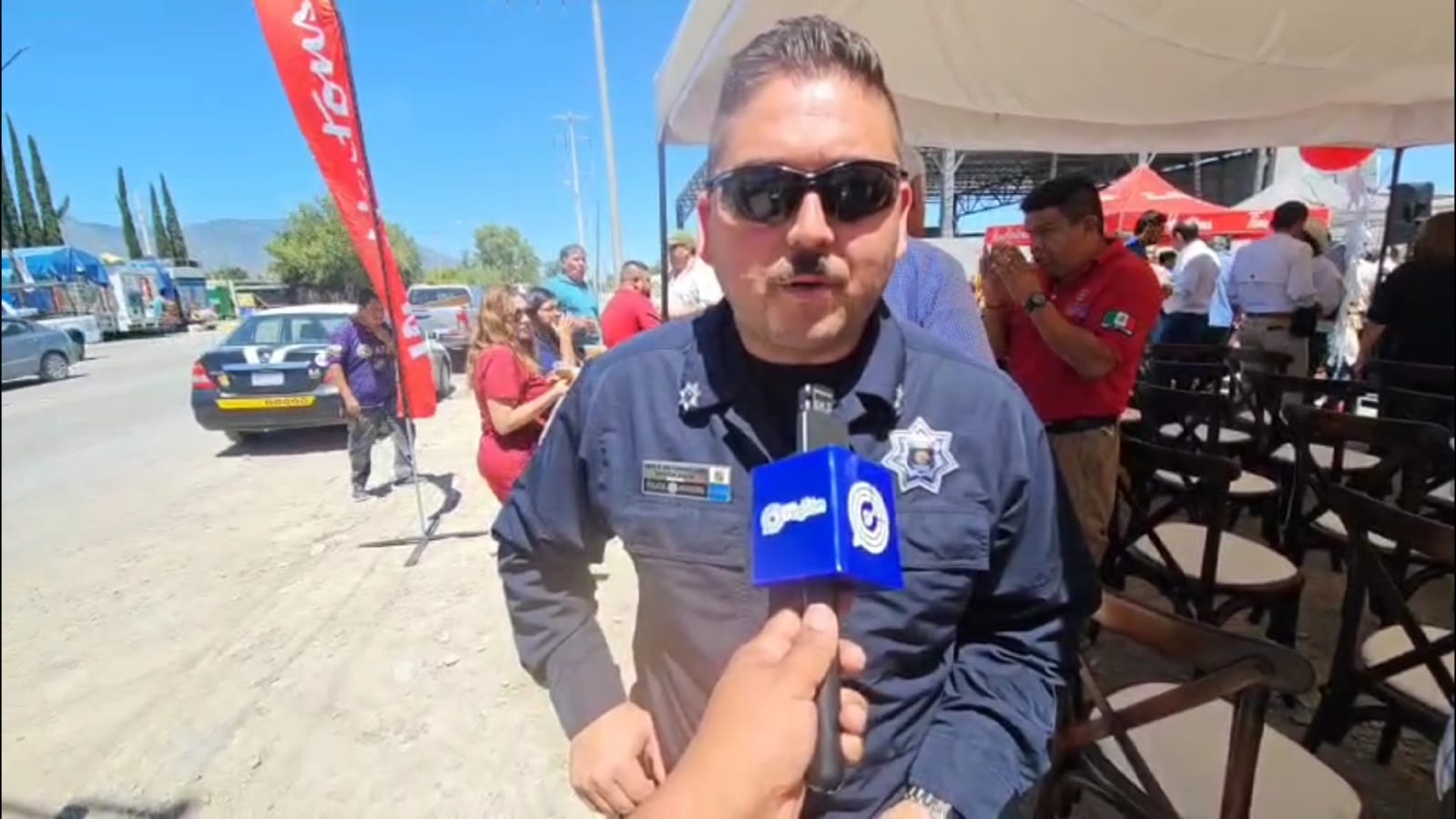 Aseguran a dos menores por bloquear carretera en Parras