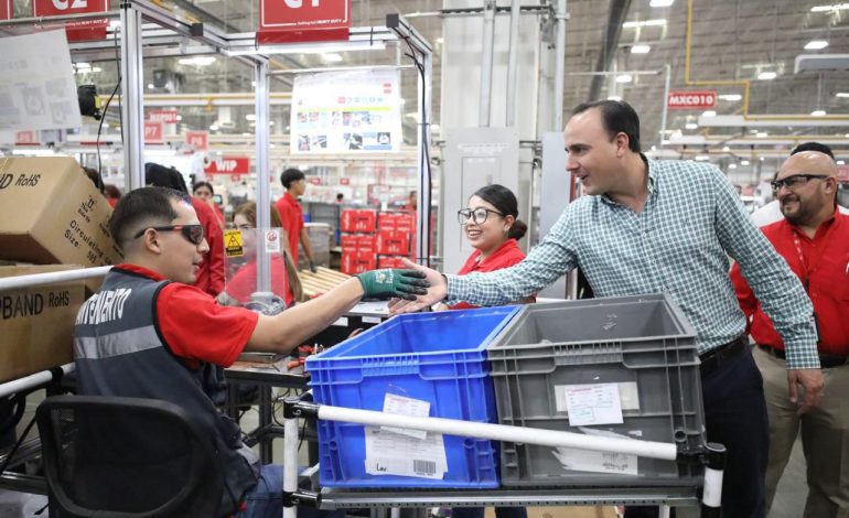Vamos por más empleos para nuestra gente: Manolo