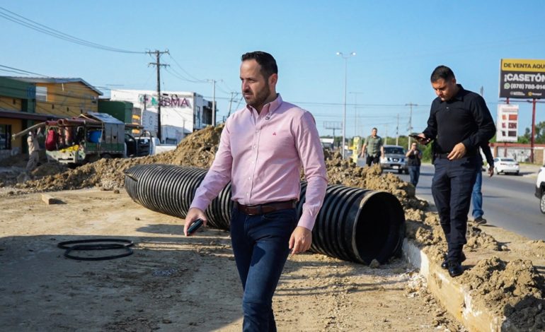 Disputan obra Jacobo y Menera