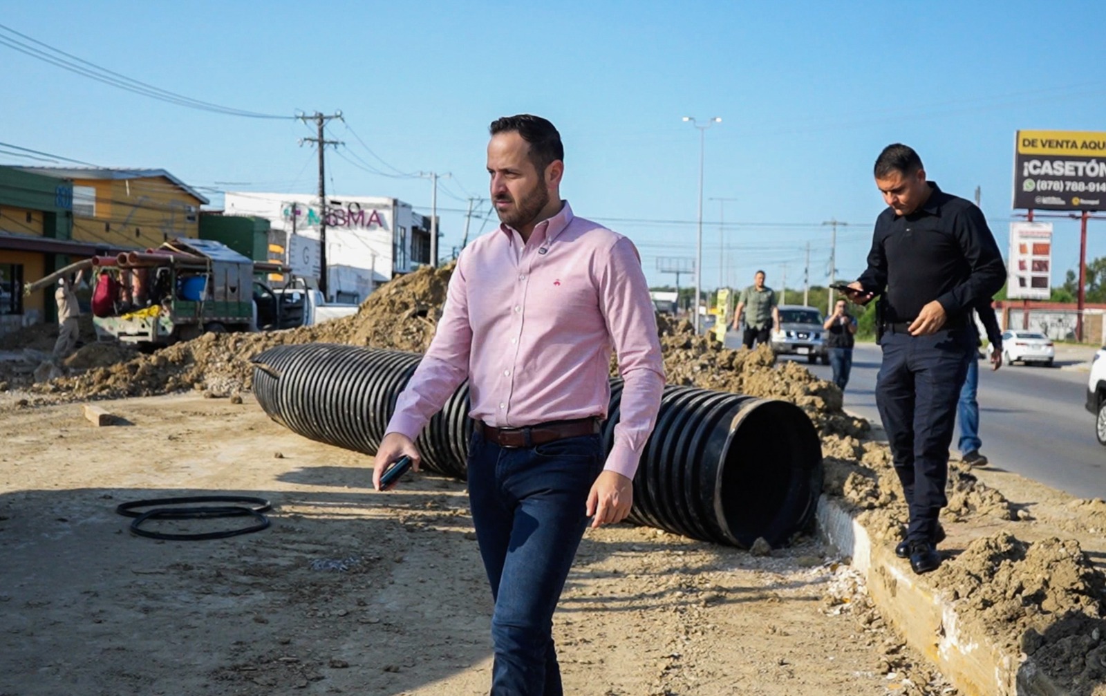 Disputan obra Jacobo y Menera