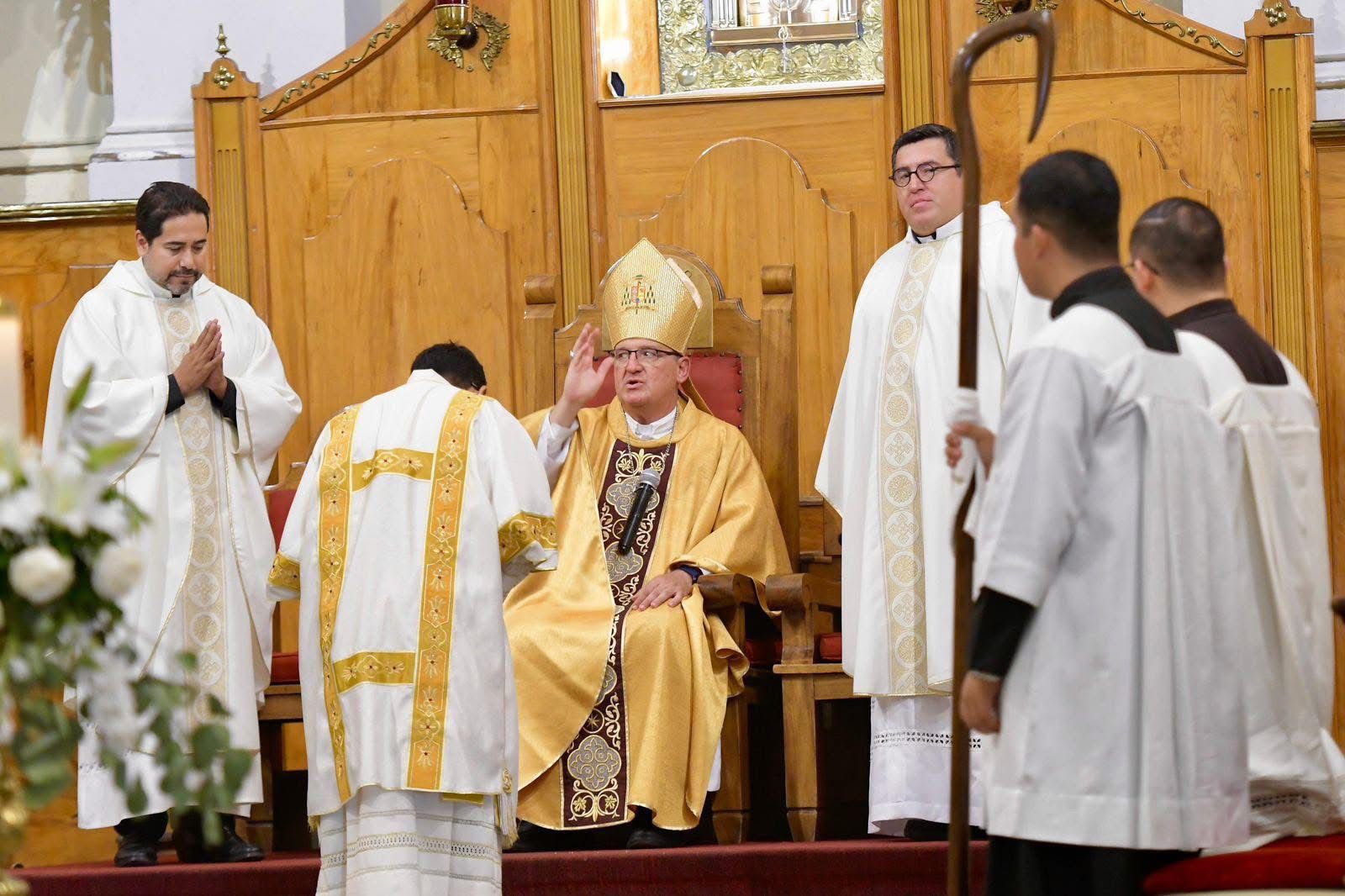 Obispo Hilario  entra al Dicasterio; no le toca caso Vera