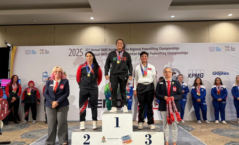 Coahuilense rompe récord en powerlifting