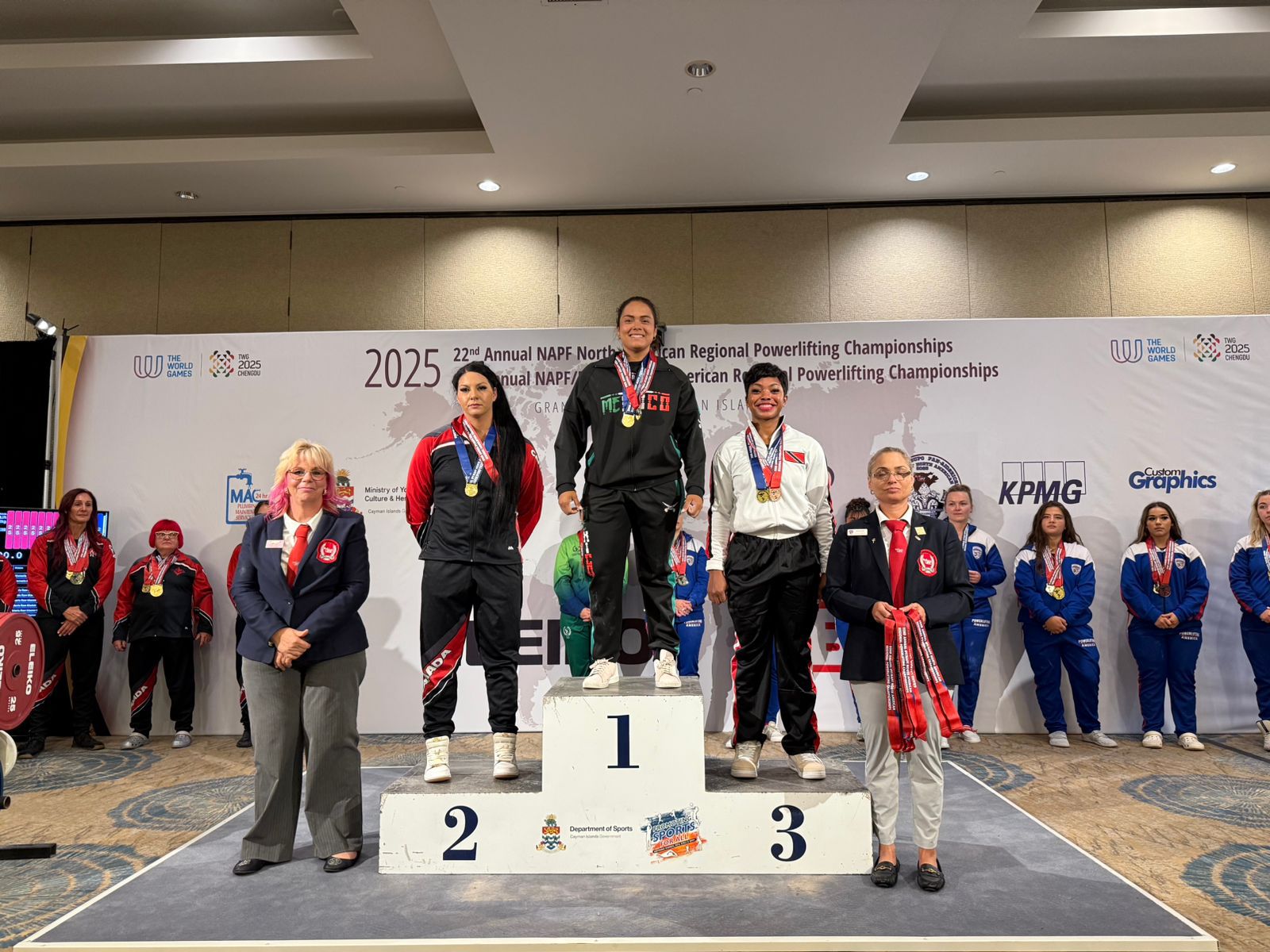 Coahuilense rompe récord en powerlifting