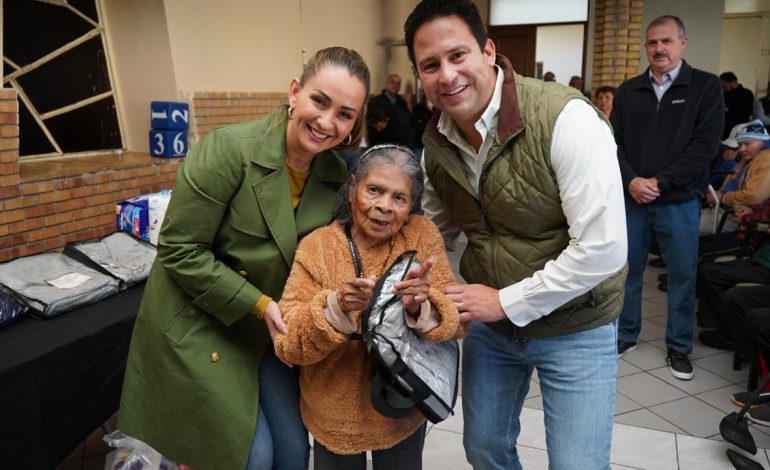 Sigue DIF Saltillo entregando “Apoyos de Corazón” a adultos mayores