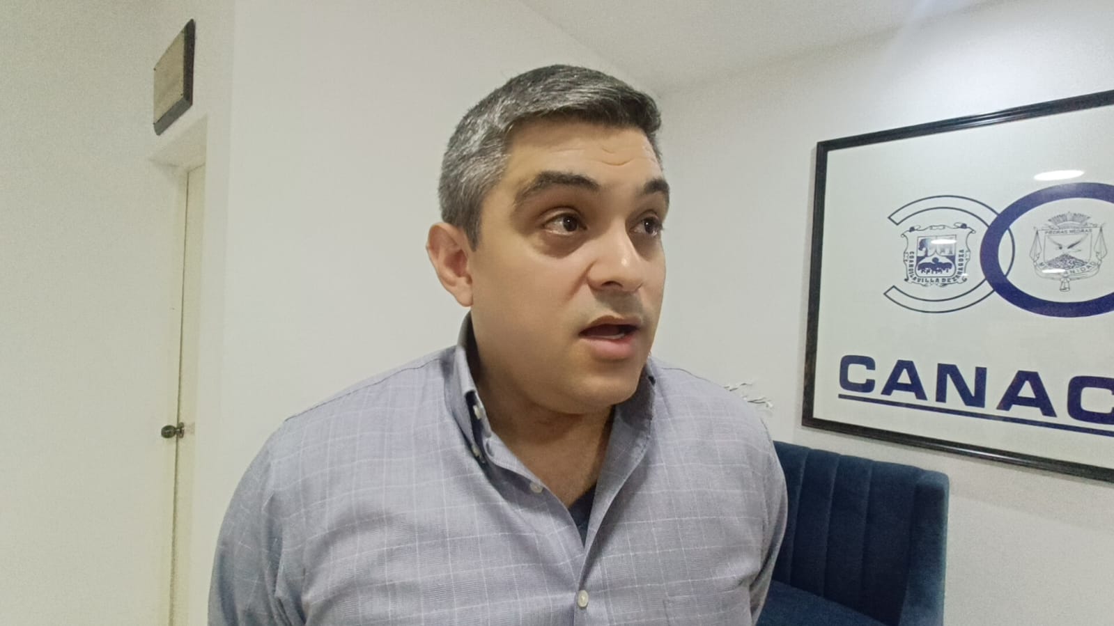 Chocan IP y Jacobo por cobro de alumbrado