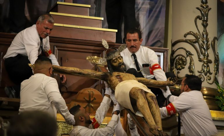 Las coronas ocultas del Santo Cristo de Saltillo