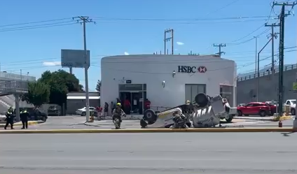 Se registra volcadura de un transporte de gas en Eulalio Gutiérrez en Saltillo