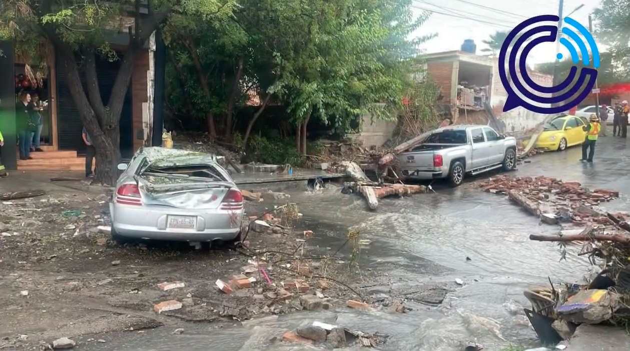 Tormenta en Saltillo deja calles inundadas y autos varados