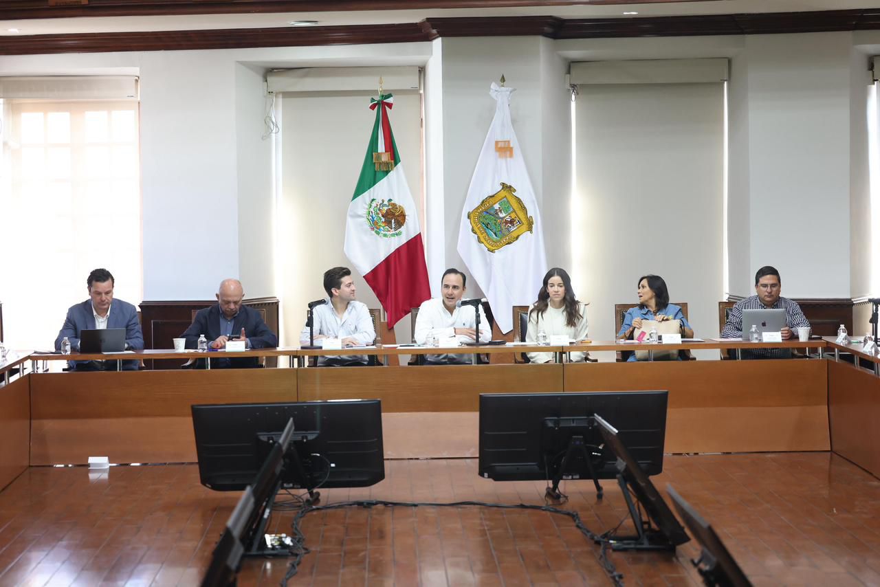 Reúne gobernador a gabinete para trabajar con todo en la segunda parte de 2025