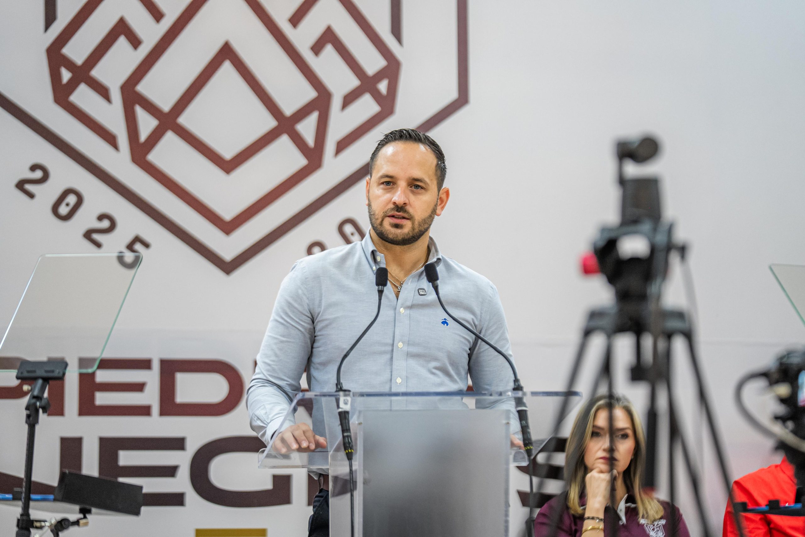 Rechaza Jacobo plan de IP para DAP