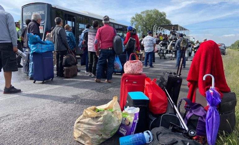 Regresan peregrinos tras carambola; chofer pierde pierna