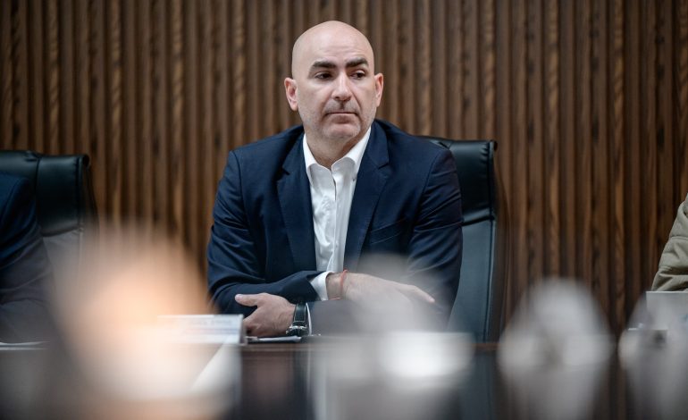 Reprobable que Morena vote en contra del transporte gratuito: Mario Mata