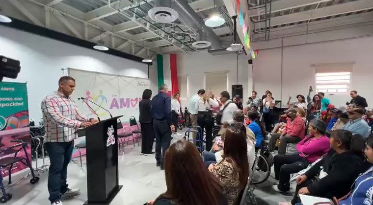 Entrega de Aparatos Ortopédicos con Javier Díaz y Luly López