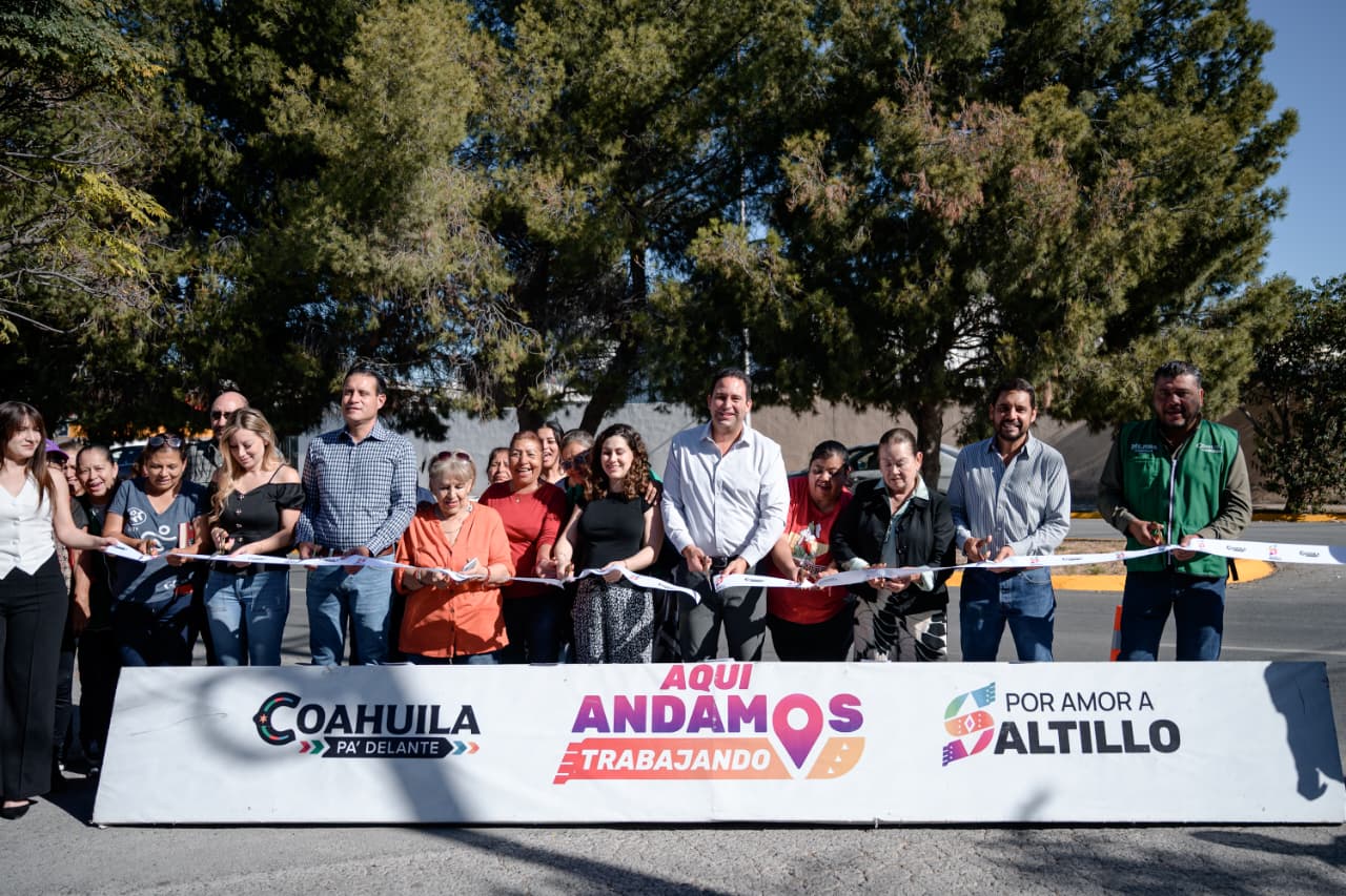 Entrega Javier Díaz una obra más de repavimentación