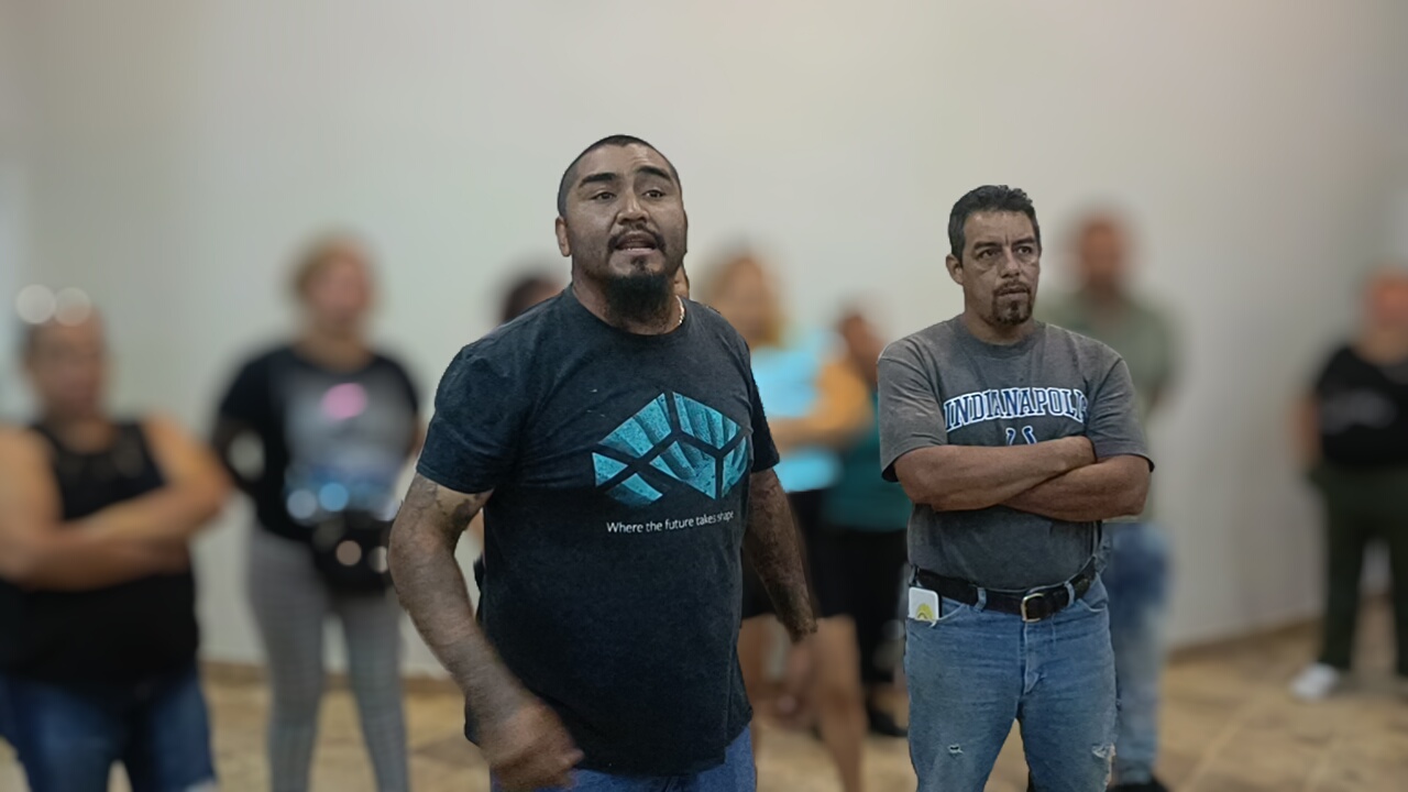 “Se vendieron a Ferromex”: vecinos irrumpen ‘la matutina’ en PN