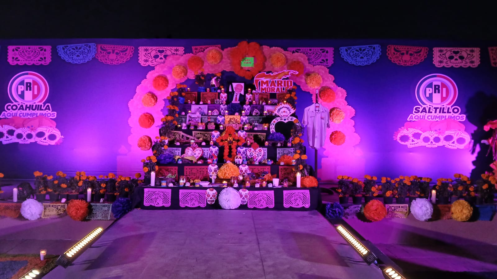 Gran participación y colorido en concurso de catrinas del PRI