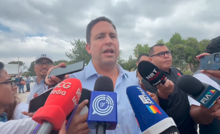 Alex Syntek conquista Saltillo y se une a noble causa del DIF
