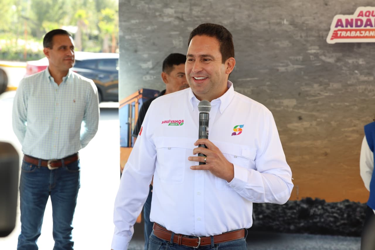 Entrega Javier Díaz agilización vial en Valdés Sánchez y Colosio