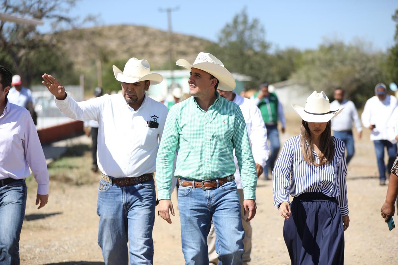 Coahuila avanza con obras sociales a pasos de gigante: Manolo