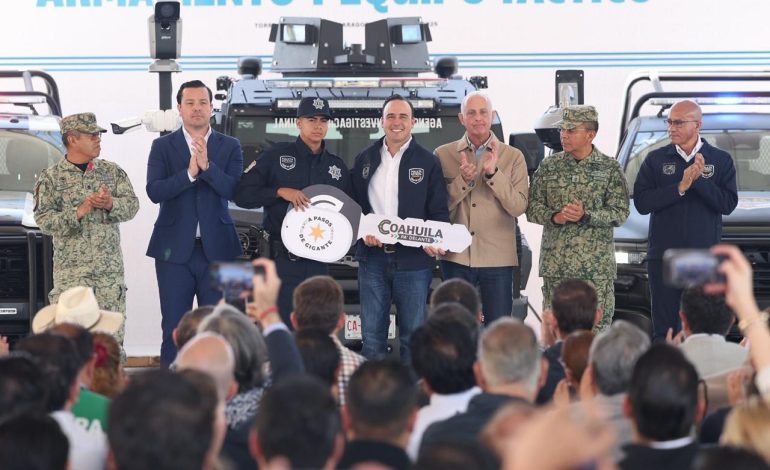 Entregamos 160 patrullas, cientos de armas y equipo táctico: Manolo