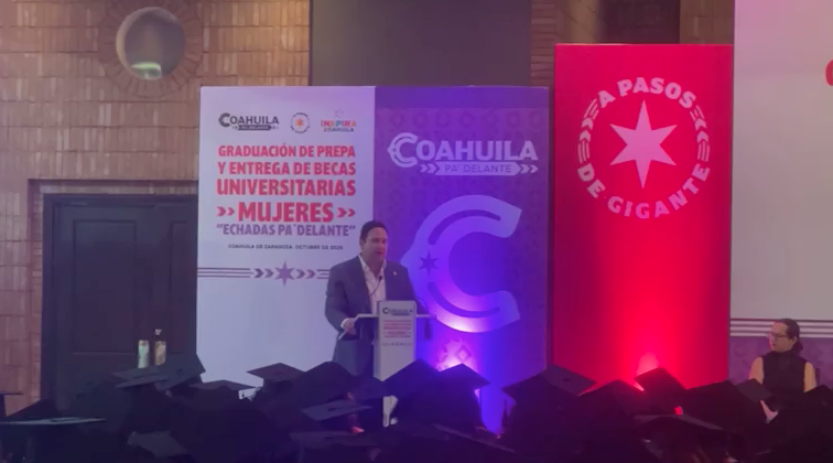 Graduación y Entrega de Becas Universitarias a Mujeres: construyendo futuro con igualdad