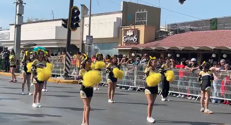 Desfile por la Revolución Mexicana en Saltillo