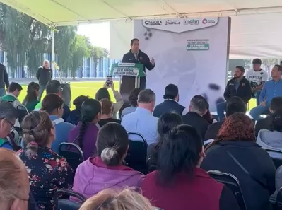 Entrega de la rehabilitación del campo de fútbol en el Parque Abraham Curbelo