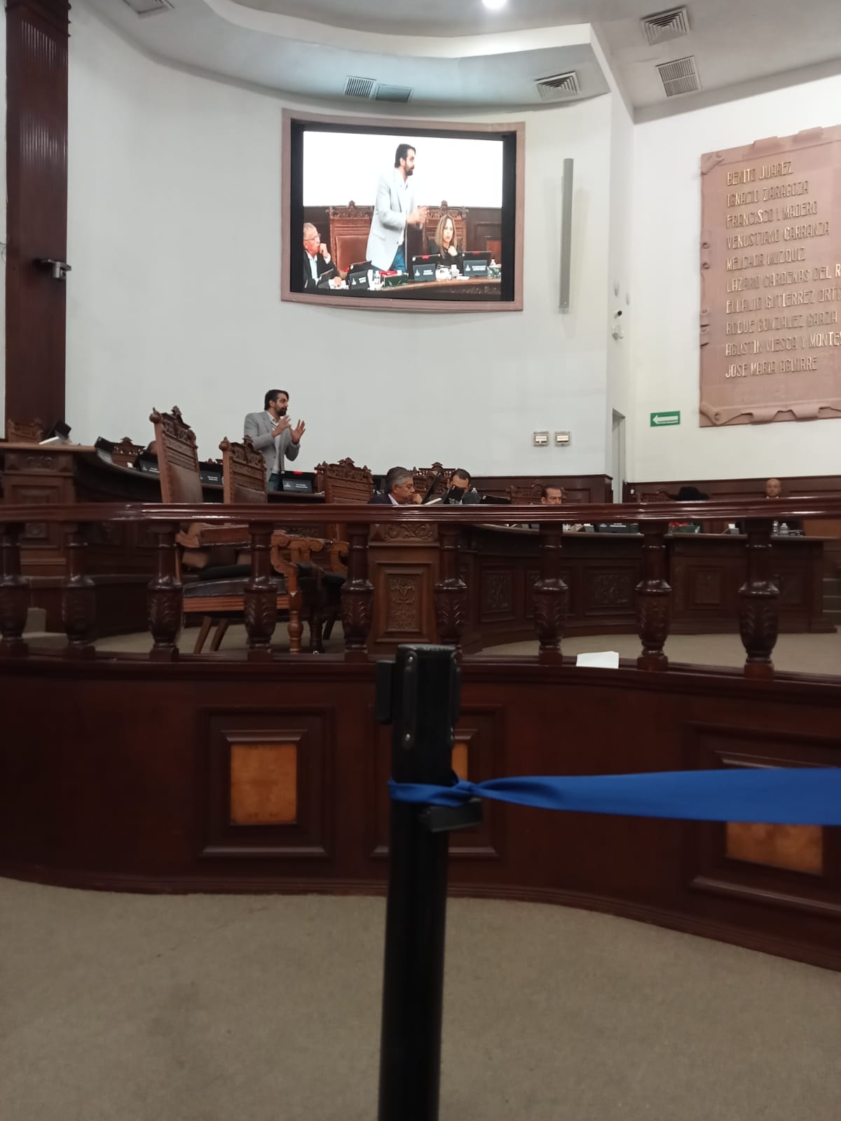 Morena vota contra 31 municipios