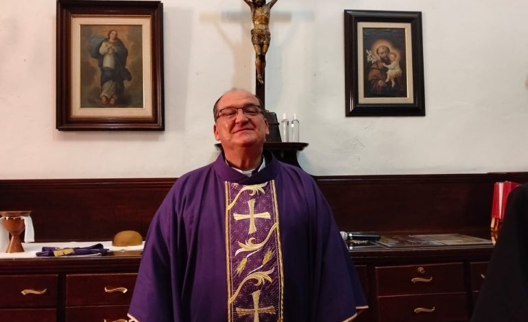 Llama obispo a periodistas a comunicar con esperanza