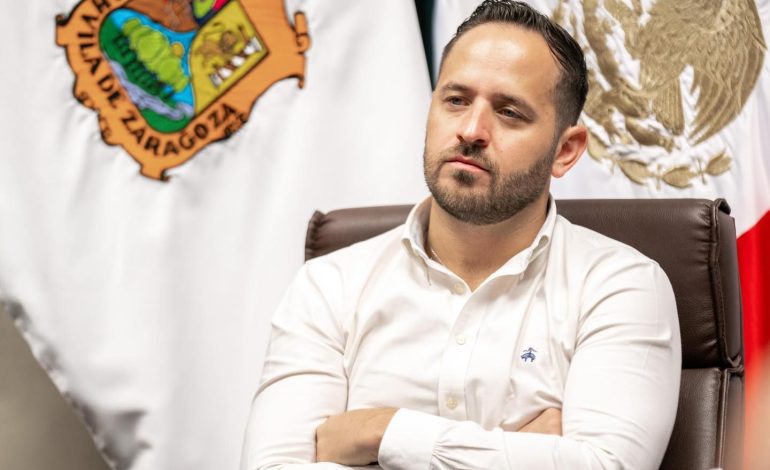 Insulta Jacobo a regidores; los llama “inútiles y lacras”