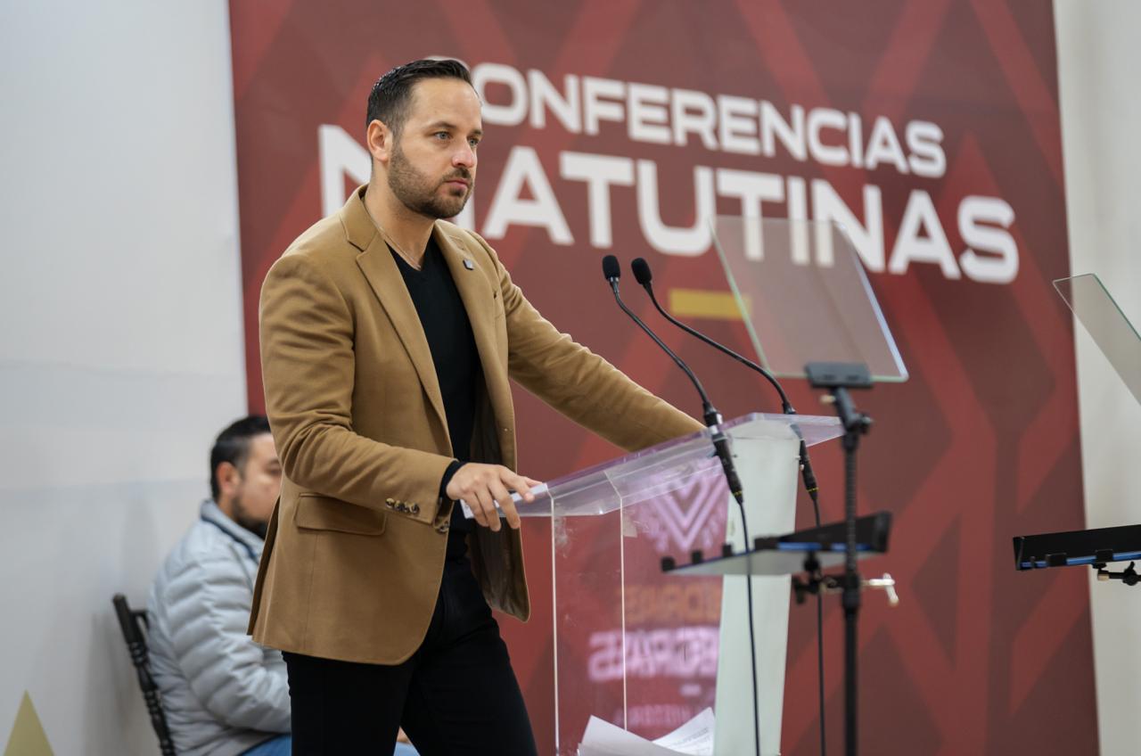 Pide Jacobo tregua a Menera: “basta de grillas”, le dice