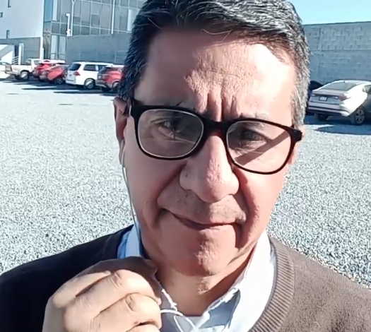 Por iniciar sesión ordinaria del Consejo General del Instituto Electoral de Coahuila (IEC).