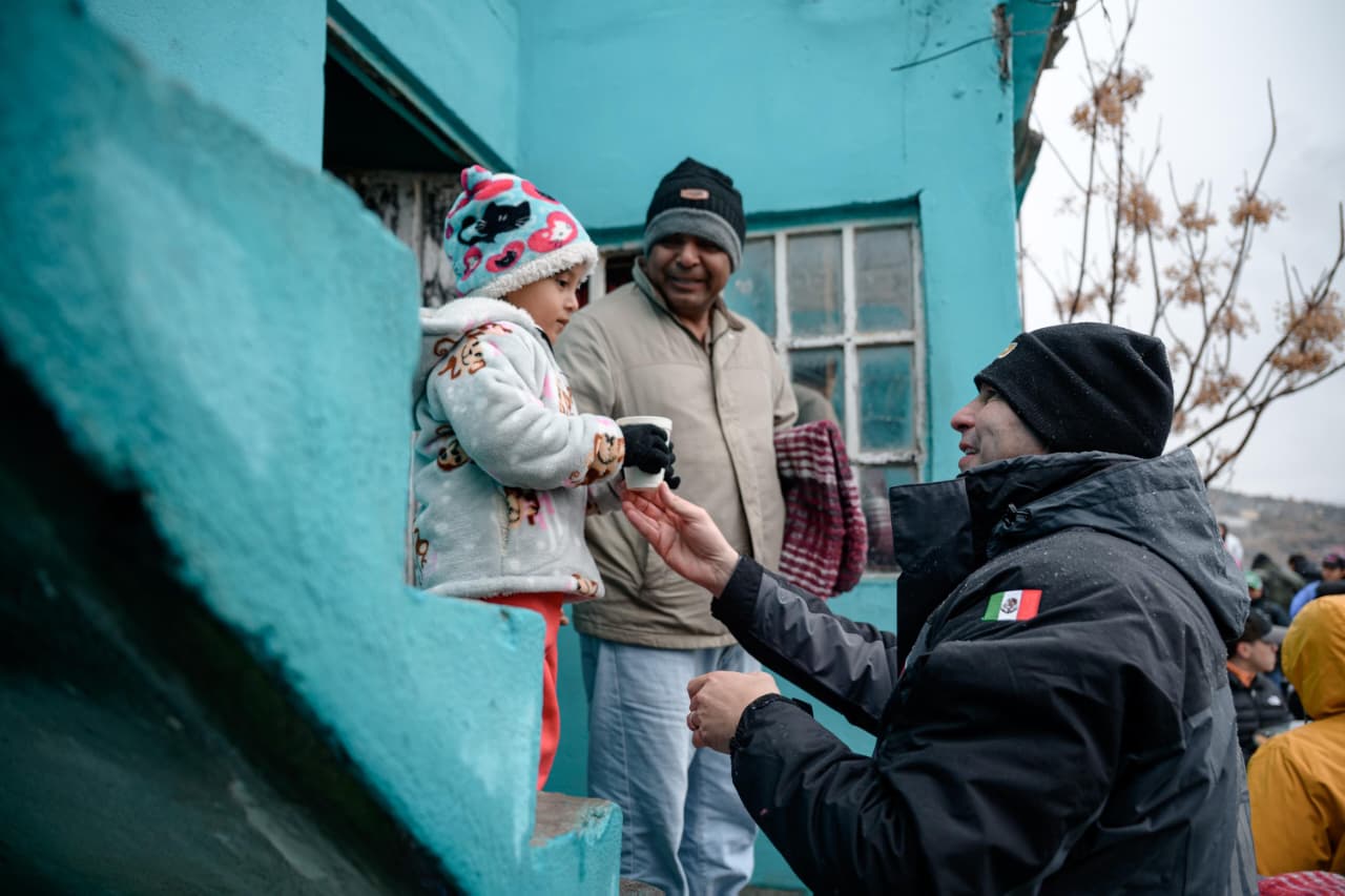 Continúa apoyo integral a la ciudadanía por bajas temperaturas: Javier Díaz