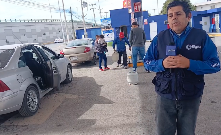 SE PREPARA GENTE ANTE  EL FRIO