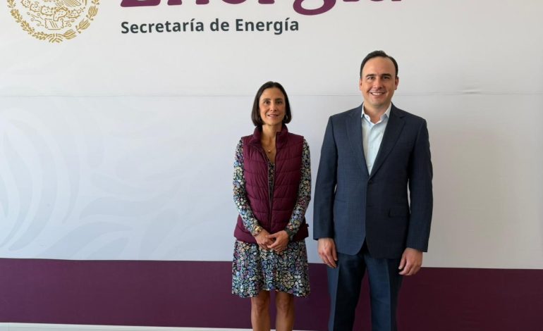 Exitosa reunión entre el gobernador Manolo Jiménez y la Secretaria de Energía