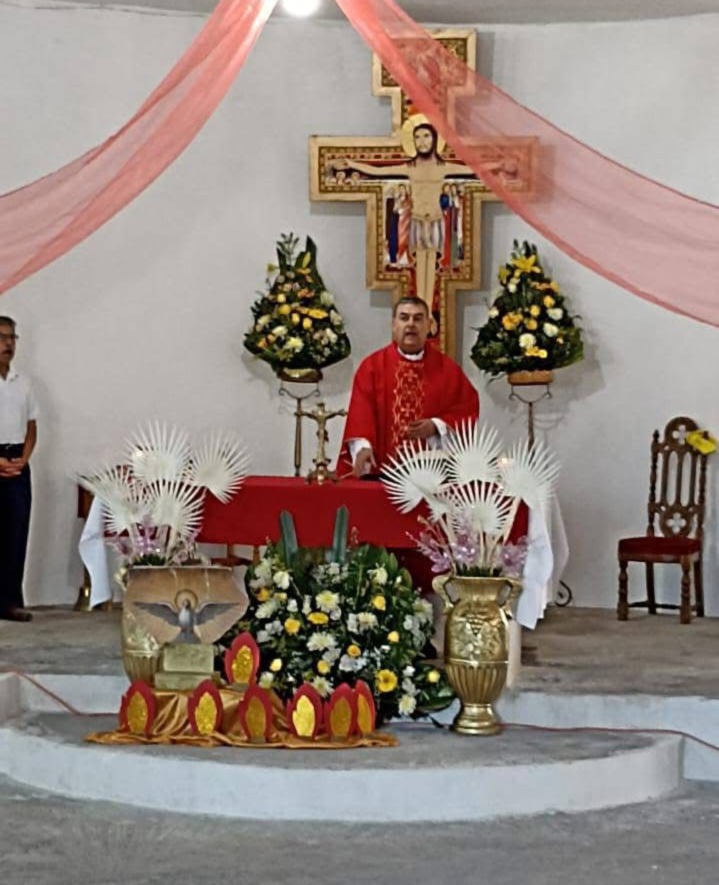 Roban Sagrario y Santísimo en Capilla de Saltillo