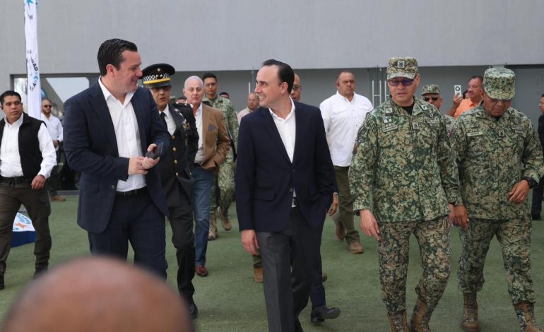 Da bienvenida gobernador a 384 nuevos elementos de la policía y Fiscalía del estado