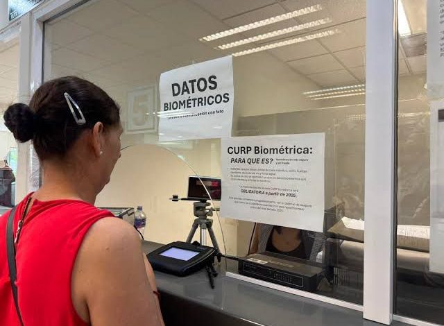 Sigue registro para CURP biométrica