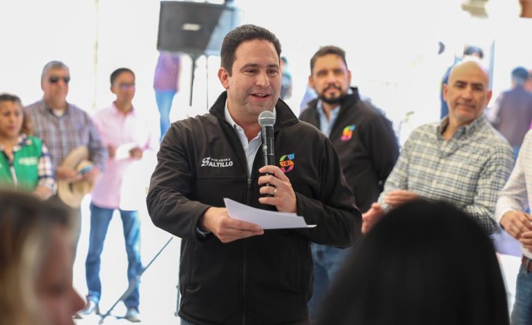 Sigue Javier Díaz arrancando obras de repavimentación