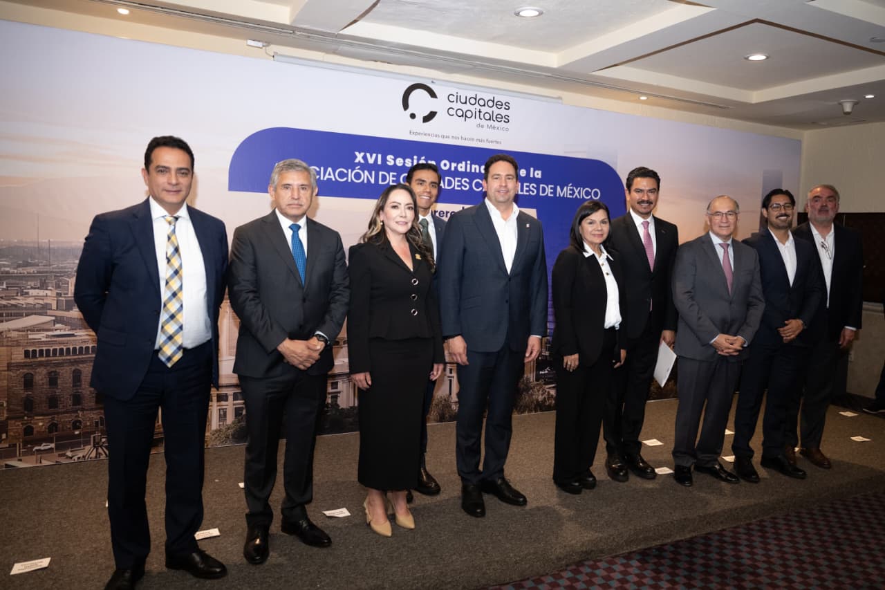 Respaldan alcaldes de capitales liderazgo de Javier Díaz