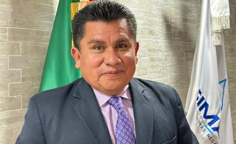 Insulta Menera a sus trabajadores del Simas