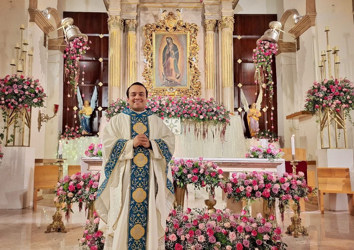 Respalda Diócesis de PN a cura que expulsó a fotógrafo