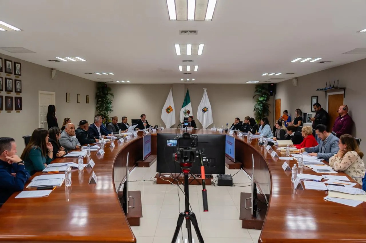 Otra vez: Jacobo busca nuevo consejo de Simas